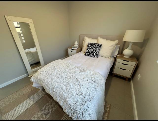 2 BEDROOM APARTMENT TO LET IN WATERFALL